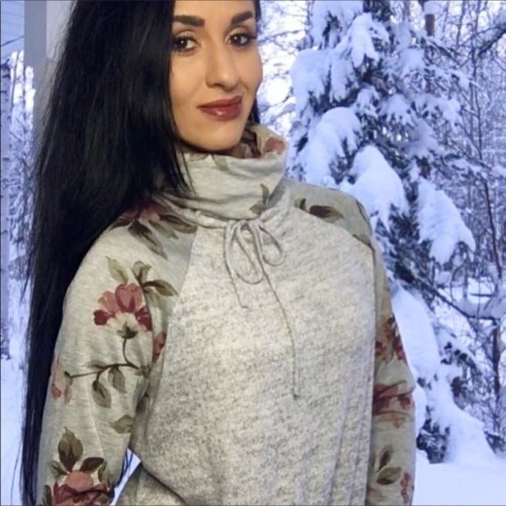 NEW grey Floral sleeve pullover